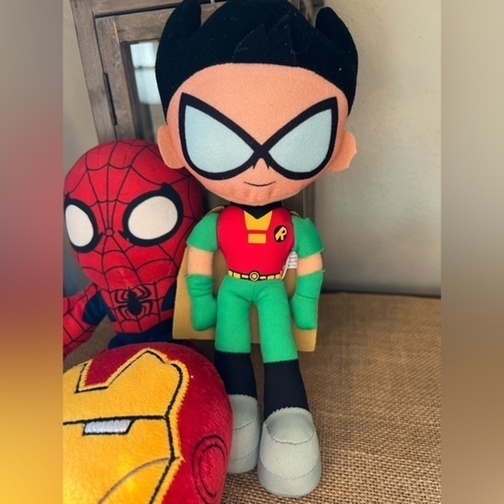 Marvel Assorted plush, stuffed animals. - Picture 3 of 4